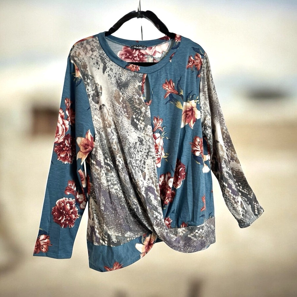 Story‎ Teller Top 3X Colorblock Front Twist Floral Snakeskin Mixed Media Artsy